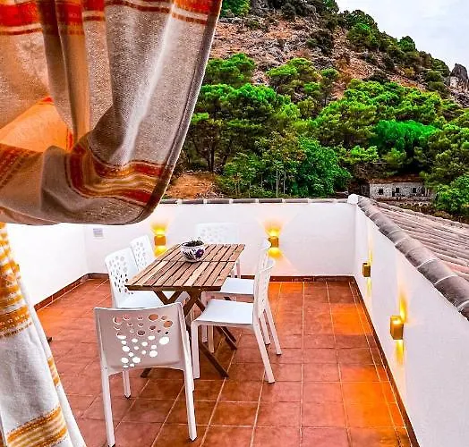 Grazalema- Casita Panorama - Fantastic Views- Clima, Wi-Fi And Private Parking Optional