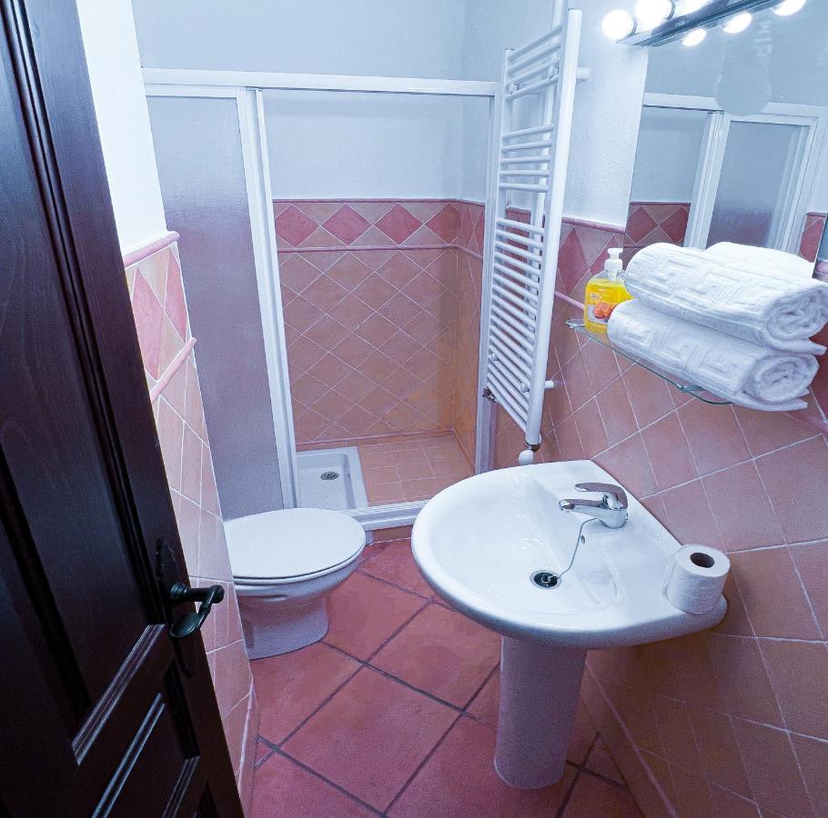 Grazalema- Casita Panorama - Fantastic Views- Clima, Wi-fi And Private Parking Optional *